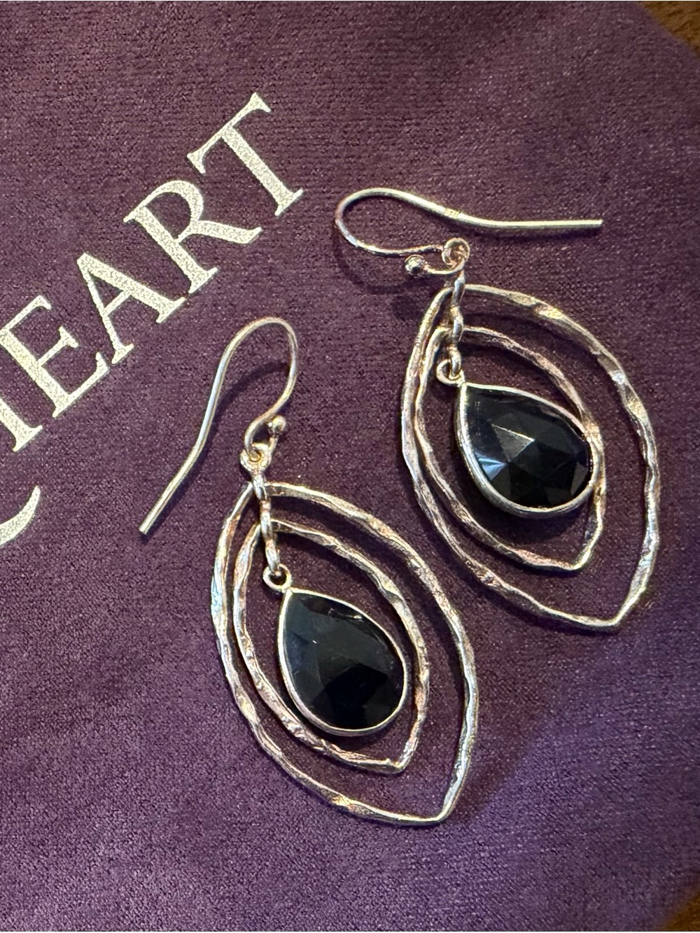 Grace & Heart G&H Jewelry Black Onyx Dangle Earrings Collectors Light Wear